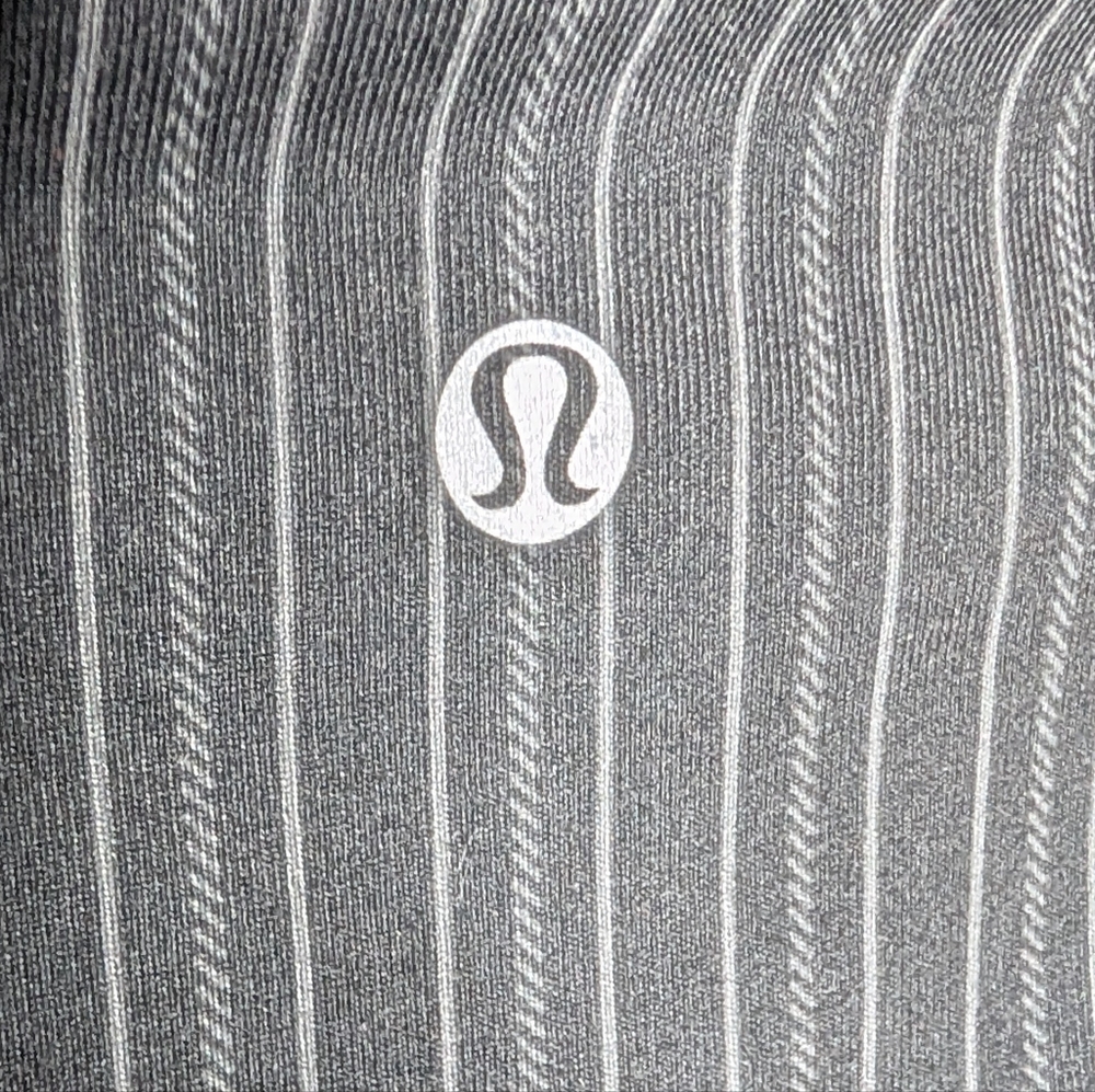 Lululemon Athletica Black Striped Tennis Mock Neck Tank Top 0 2 - Picture 3 of 4